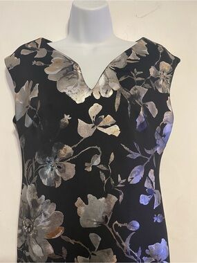 Roz & Ali Black Floral Metallic Sheath Dress